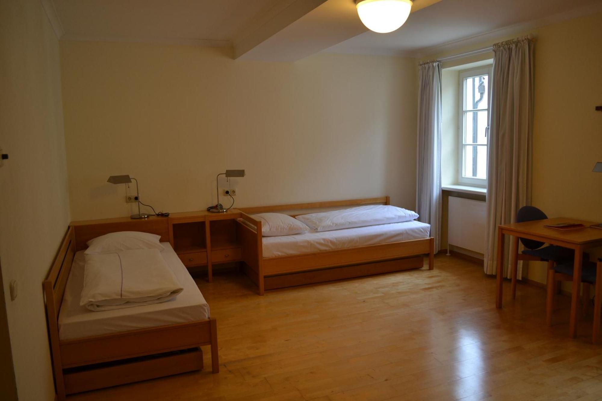 Hotel Haus Der Begegnung Heilig Geist Burghausen Exterior foto